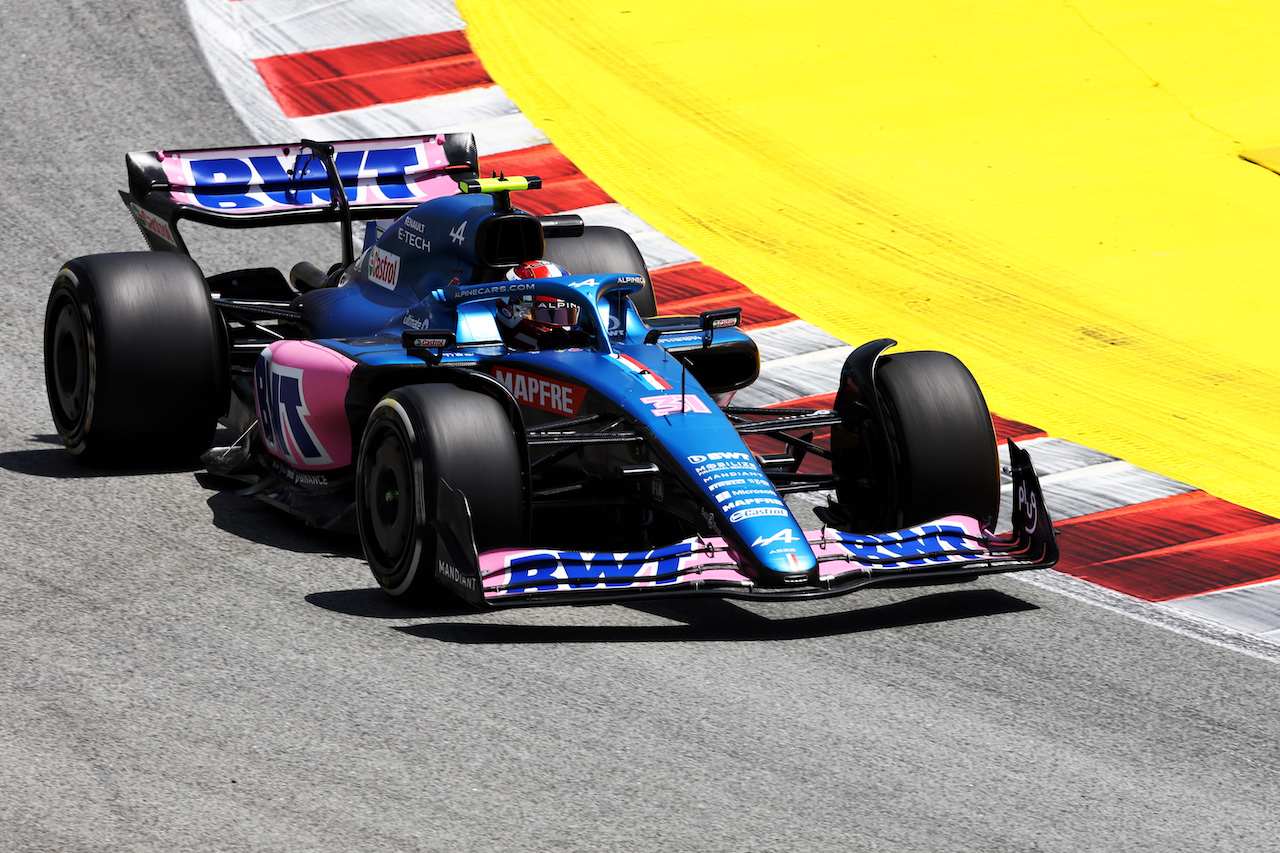 GP SPAGNA, Esteban Ocon (FRA) Alpine F1 Team A522.
20.05.2022 Formula 1 World Championship, Rd 6, Spanish Grand Prix, Barcelona, Spain, Practice Day.
- www.xpbimages.com, EMail: requests@xpbimages.com © Copyright: Bearne / XPB Images