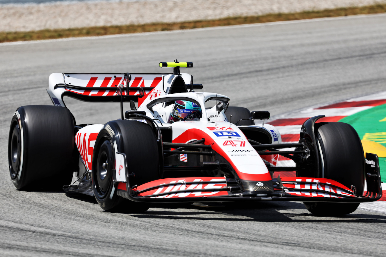 GP SPAGNA, Mick Schumacher (GER) Haas VF-22.
20.05.2022 Formula 1 World Championship, Rd 6, Spanish Grand Prix, Barcelona, Spain, Practice Day.
- www.xpbimages.com, EMail: requests@xpbimages.com © Copyright: Bearne / XPB Images