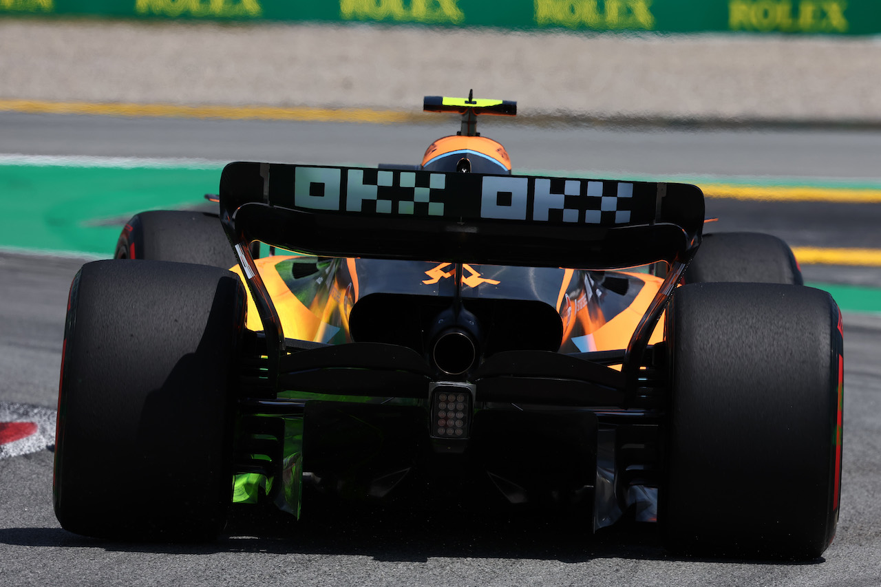 GP SPAGNA, Lando Norris (GBR) McLaren MCL36.
20.05.2022 Formula 1 World Championship, Rd 6, Spanish Grand Prix, Barcelona, Spain, Practice Day.
- www.xpbimages.com, EMail: requests@xpbimages.com © Copyright: Batchelor / XPB Images