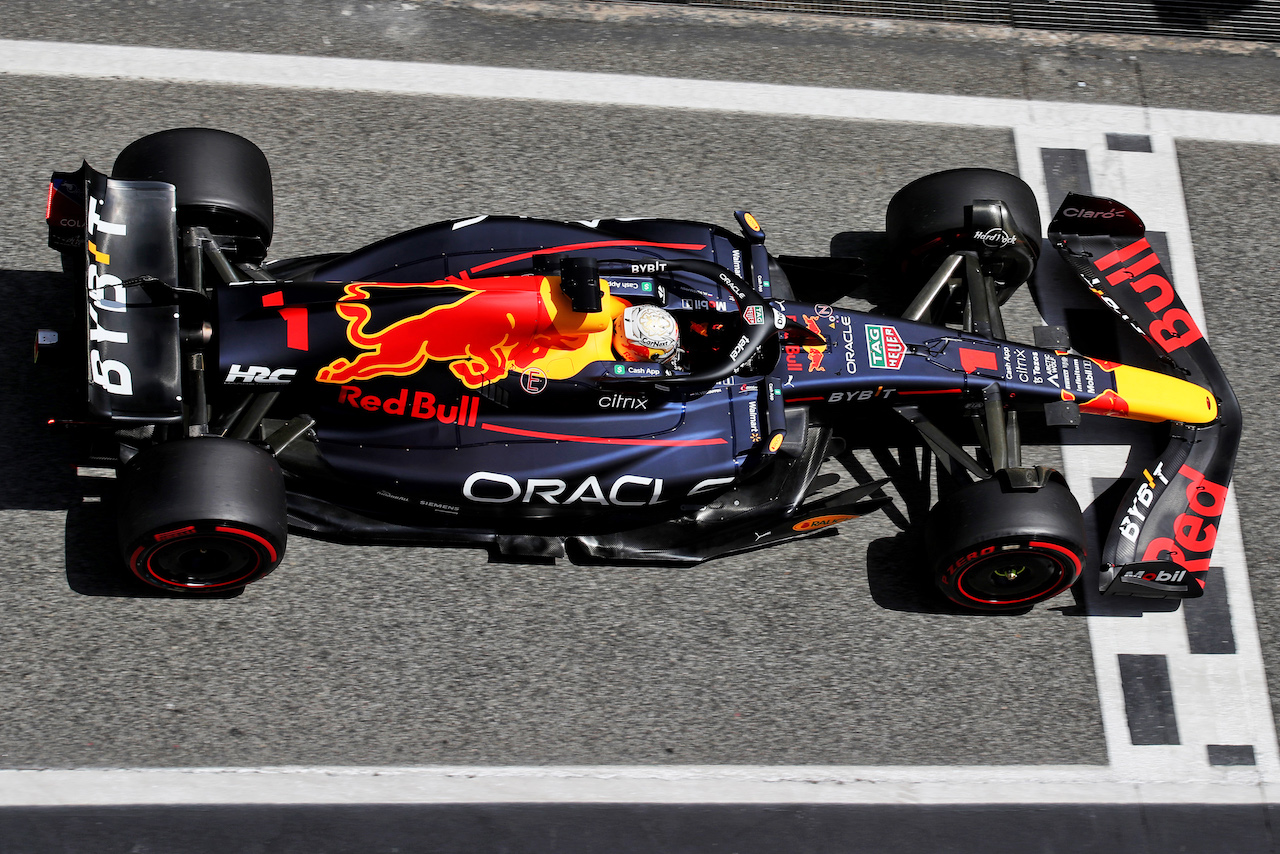 GP SPAGNA, Max Verstappen (NLD) Red Bull Racing RB18.
20.05.2022 Formula 1 World Championship, Rd 6, Spanish Grand Prix, Barcelona, Spain, Practice Day.
 - www.xpbimages.com, EMail: requests@xpbimages.com © Copyright: Coates / XPB Images