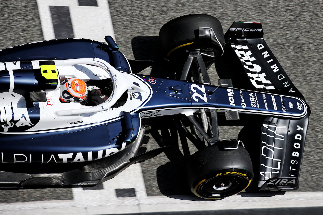 GP SPAGNA, Yuki Tsunoda (JPN) AlphaTauri AT03.
20.05.2022 Formula 1 World Championship, Rd 6, Spanish Grand Prix, Barcelona, Spain, Practice Day.
 - www.xpbimages.com, EMail: requests@xpbimages.com © Copyright: Coates / XPB Images