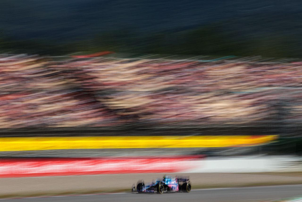 GP SPAGNA, Fernando Alonso (ESP), Alpine F1 Team 
20.05.2022 Formula 1 World Championship, Rd 6, Spanish Grand Prix, Barcelona, Spain, Practice Day.
- www.xpbimages.com, EMail: requests@xpbimages.com ¬© Copyright: Charniaux / XPB Images