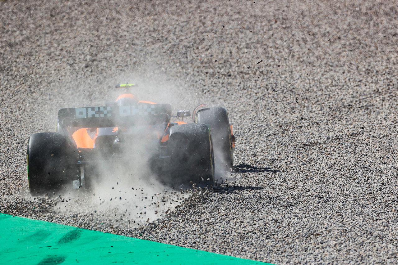 GP SPAGNA, Lando Norris (GBR), McLaren F1 Team 
20.05.2022 Formula 1 World Championship, Rd 6, Spanish Grand Prix, Barcelona, Spain, Practice Day.
- www.xpbimages.com, EMail: requests@xpbimages.com ¬© Copyright: Charniaux / XPB Images