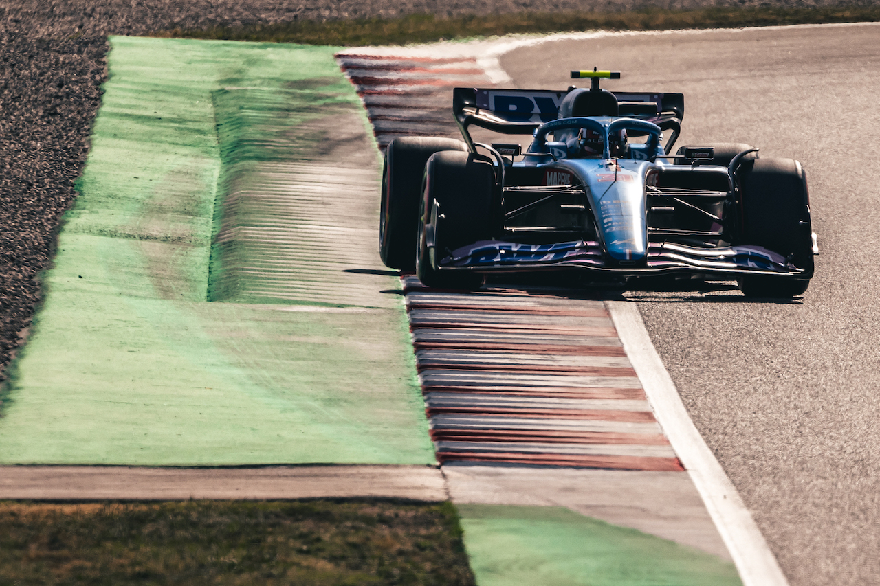 GP SPAGNA, Esteban Ocon (FRA) Alpine F1 Team A522.
20.05.2022 Formula 1 World Championship, Rd 6, Spanish Grand Prix, Barcelona, Spain, Practice Day.
- www.xpbimages.com, EMail: requests@xpbimages.com © Copyright: Bearne / XPB Images