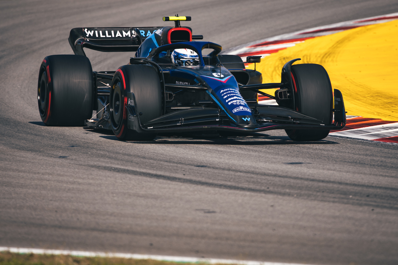 GP SPAGNA, Nicholas Latifi (CDN) Williams Racing FW44.
20.05.2022 Formula 1 World Championship, Rd 6, Spanish Grand Prix, Barcelona, Spain, Practice Day.
- www.xpbimages.com, EMail: requests@xpbimages.com © Copyright: Bearne / XPB Images