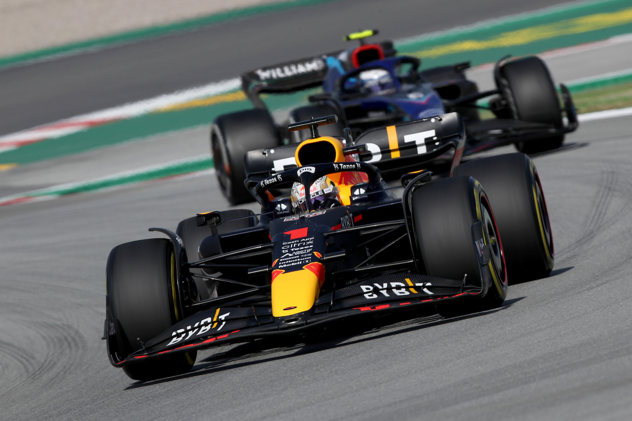 GP SPAGNA, Max Verstappen (NLD) Red Bull Racing RB18.
20.05.2022 Formula 1 World Championship, Rd 6, Spanish Grand Prix, Barcelona, Spain, Practice Day.
 - www.xpbimages.com, EMail: requests@xpbimages.com © Copyright: Coates / XPB Images