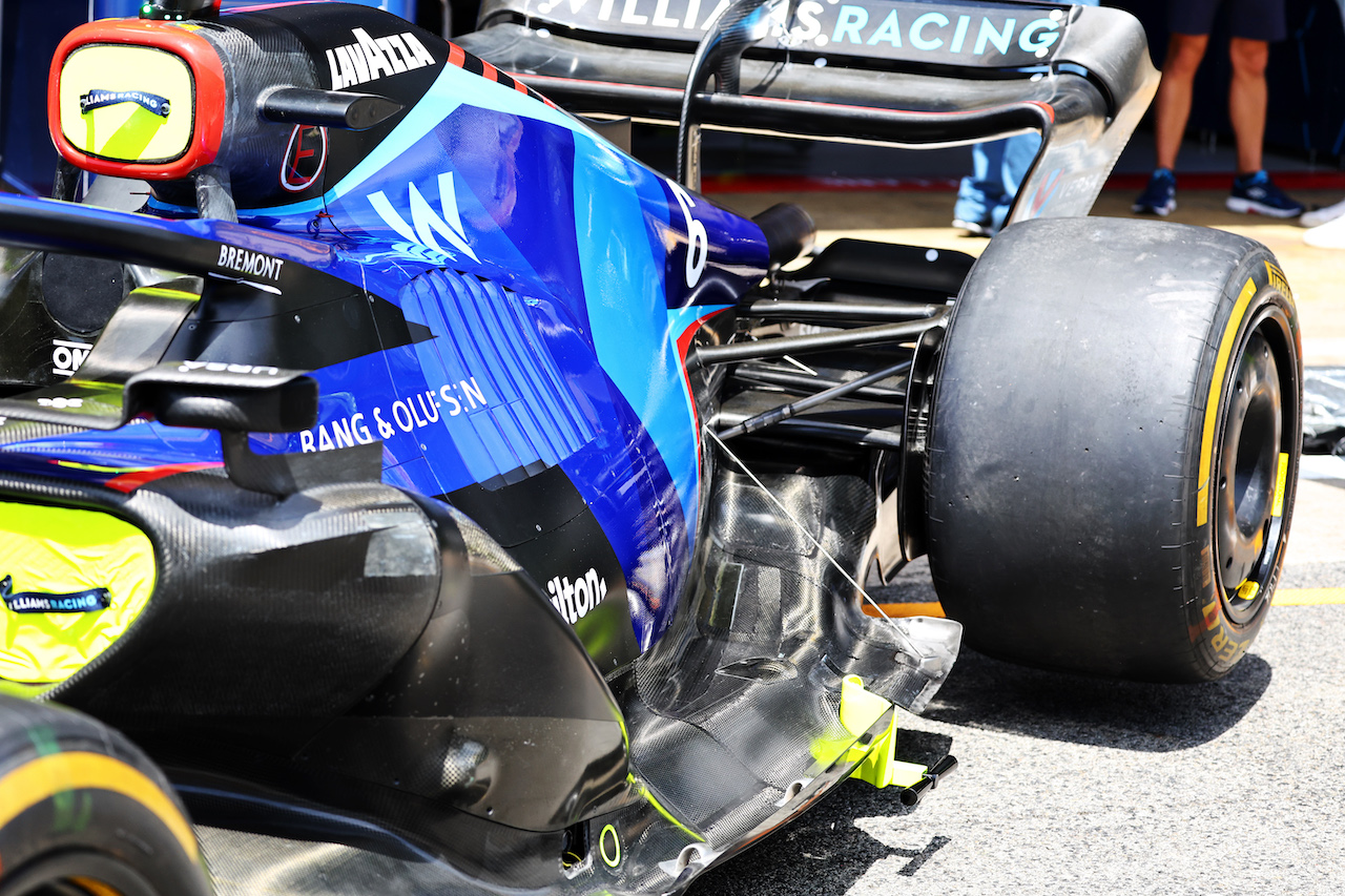 GP SPAGNA, Williams Racing FW44 floor detail.
20.05.2022 Formula 1 World Championship, Rd 6, Spanish Grand Prix, Barcelona, Spain, Practice Day.
- www.xpbimages.com, EMail: requests@xpbimages.com © Copyright: Batchelor / XPB Images