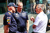 GP SPAGNA, (L to R): Adrian Newey (GBR) Red Bull Racing Chief Technical Officer with Paul Monaghan (GBR) Red Bull Racing Chief Engineer e David Domingo (ESP) FIA Steward.
20.05.2022 Formula 1 World Championship, Rd 6, Spanish Grand Prix, Barcelona, Spain, Practice Day.
- www.xpbimages.com, EMail: requests@xpbimages.com © Copyright: Batchelor / XPB Images