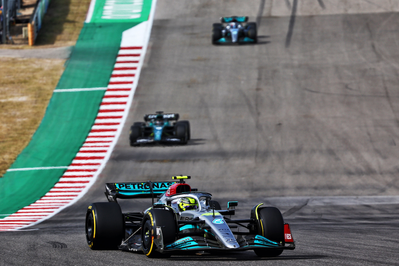 GP STATI UNITI, Lewis Hamilton (GBR) Mercedes AMG F1 W13.
23.10.2022. Formula 1 World Championship, Rd 19, United States Grand Prix, Austin, Texas, USA, Gara Day.
- www.xpbimages.com, EMail: requests@xpbimages.com © Copyright: Batchelor / XPB Images