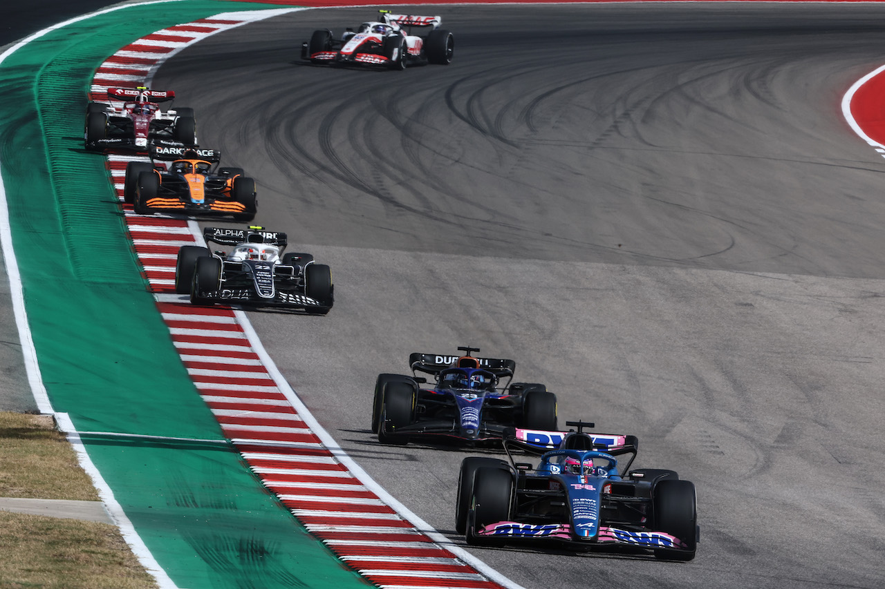 GP STATI UNITI, Fernando Alonso (ESP), Alpine F1 Team 
23.10.2022. Formula 1 World Championship, Rd 19, United States Grand Prix, Austin, Texas, USA, Gara Day.
- www.xpbimages.com, EMail: requests@xpbimages.com ¬© Copyright: Charniaux / XPB Images