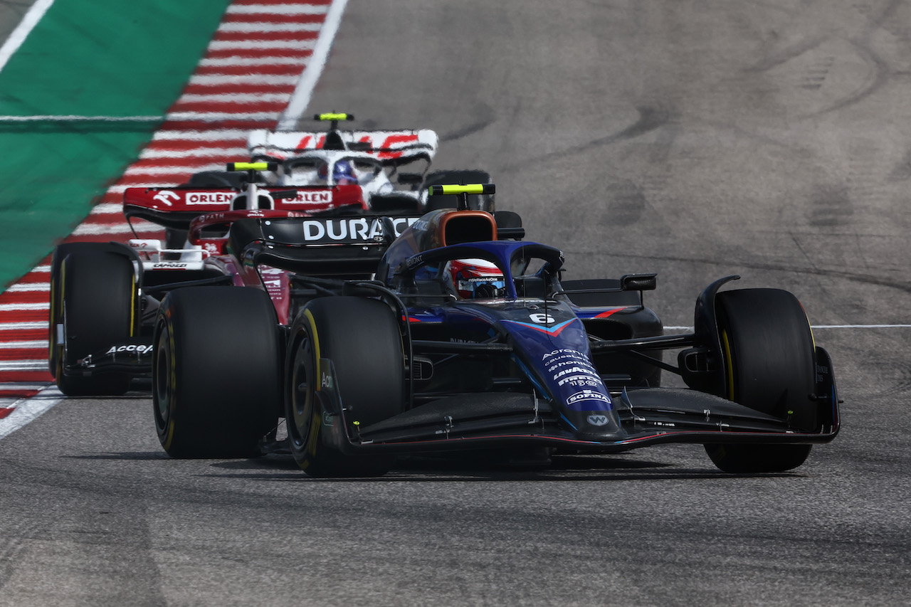 GP STATI UNITI, Nicholas Latifi (CDN), Williams Racing 
23.10.2022. Formula 1 World Championship, Rd 19, United States Grand Prix, Austin, Texas, USA, Gara Day.
- www.xpbimages.com, EMail: requests@xpbimages.com ¬© Copyright: Charniaux / XPB Images