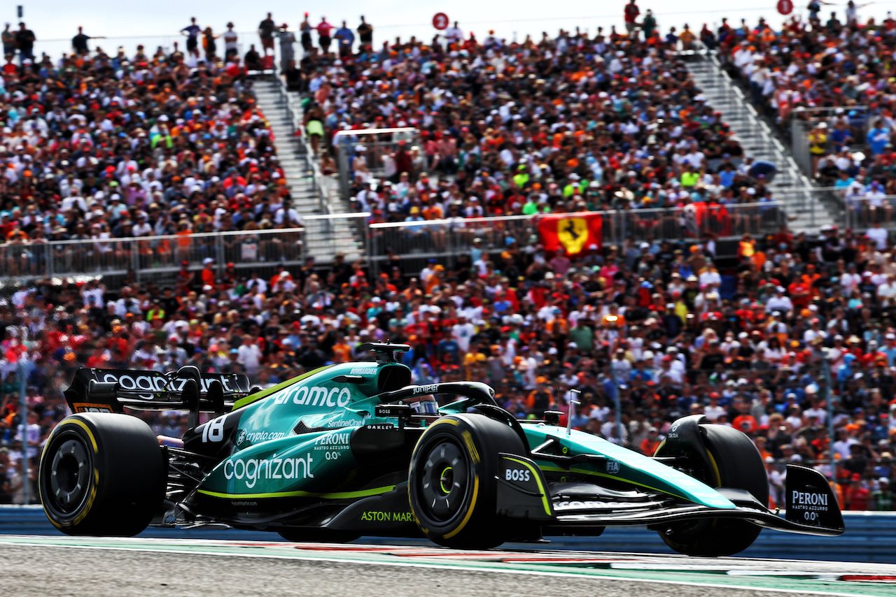 GP STATI UNITI, Lance Stroll (CDN) Aston Martin F1 Team AMR22.
23.10.2022. Formula 1 World Championship, Rd 19, United States Grand Prix, Austin, Texas, USA, Gara Day.
- www.xpbimages.com, EMail: requests@xpbimages.com © Copyright: Batchelor / XPB Images