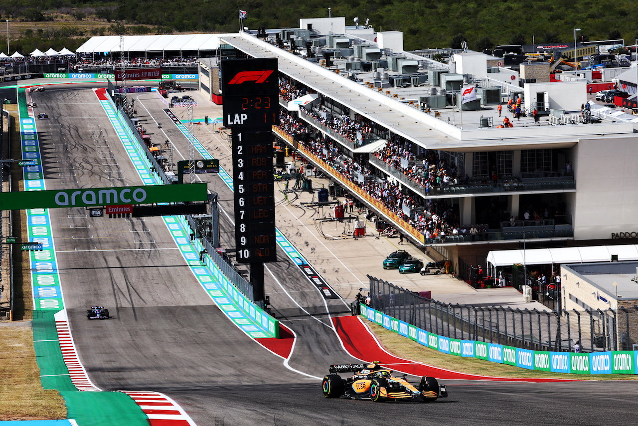 GP STATI UNITI, Lando Norris (GBR) McLaren MCL36.
23.10.2022. Formula 1 World Championship, Rd 19, United States Grand Prix, Austin, Texas, USA, Gara Day.
- www.xpbimages.com, EMail: requests@xpbimages.com © Copyright: Batchelor / XPB Images