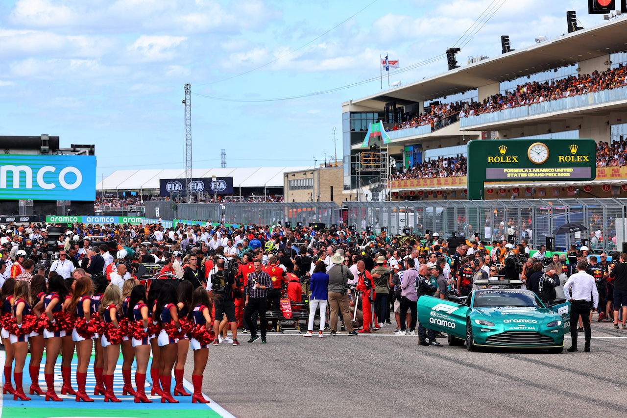 GP STATI UNITI, The grid before the partenza of the race.
23.10.2022. Formula 1 World Championship, Rd 19, United States Grand Prix, Austin, Texas, USA, Gara Day.
- www.xpbimages.com, EMail: requests@xpbimages.com © Copyright: Batchelor / XPB Images