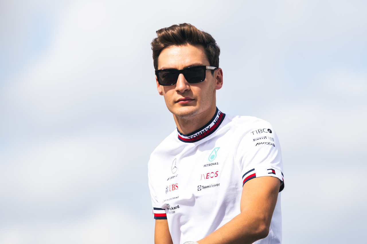 GP STATI UNITI, George Russell (GBR) Mercedes AMG F1 on the drivers parade.
23.10.2022. Formula 1 World Championship, Rd 19, United States Grand Prix, Austin, Texas, USA, Gara Day.
- www.xpbimages.com, EMail: requests@xpbimages.com © Copyright: Bearne / XPB Images