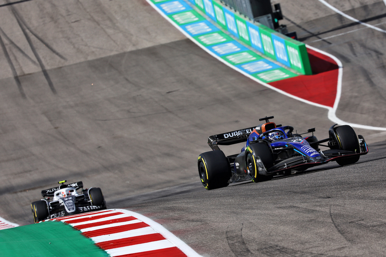 GP STATI UNITI, Alexander Albon (THA) Williams Racing FW44.
23.10.2022. Formula 1 World Championship, Rd 19, United States Grand Prix, Austin, Texas, USA, Gara Day.
- www.xpbimages.com, EMail: requests@xpbimages.com © Copyright: Batchelor / XPB Images