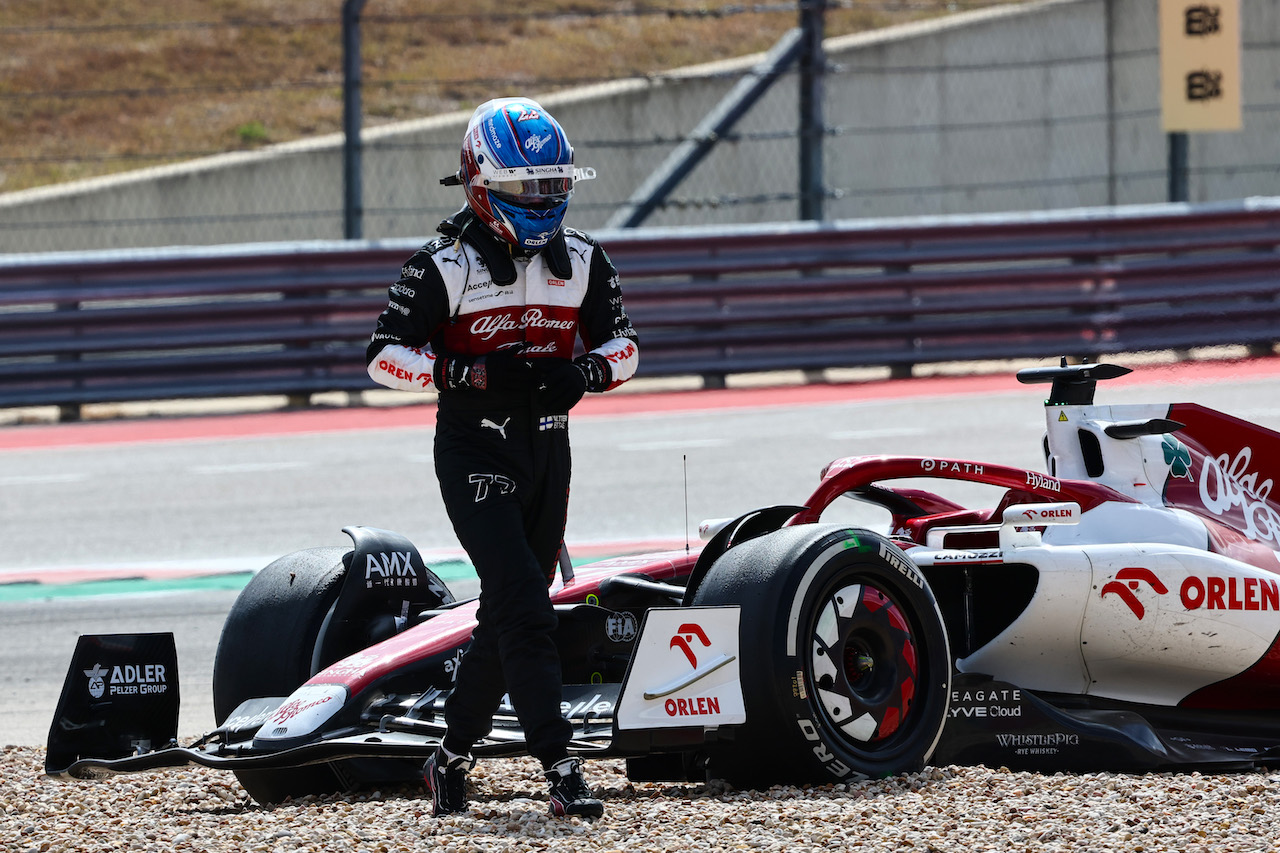 GP STATI UNITI, Valtteri Bottas (FIN), Alfa Romeo Racing 
23.10.2022. Formula 1 World Championship, Rd 19, United States Grand Prix, Austin, Texas, USA, Gara Day.
- www.xpbimages.com, EMail: requests@xpbimages.com © Copyright: Charniaux / XPB Images