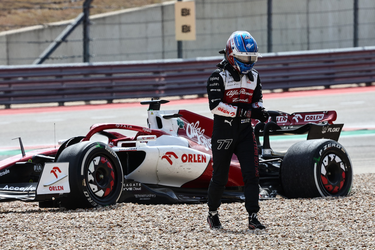 GP STATI UNITI, Valtteri Bottas (FIN), Alfa Romeo Racing 
23.10.2022. Formula 1 World Championship, Rd 19, United States Grand Prix, Austin, Texas, USA, Gara Day.
- www.xpbimages.com, EMail: requests@xpbimages.com ¬© Copyright: Charniaux / XPB Images