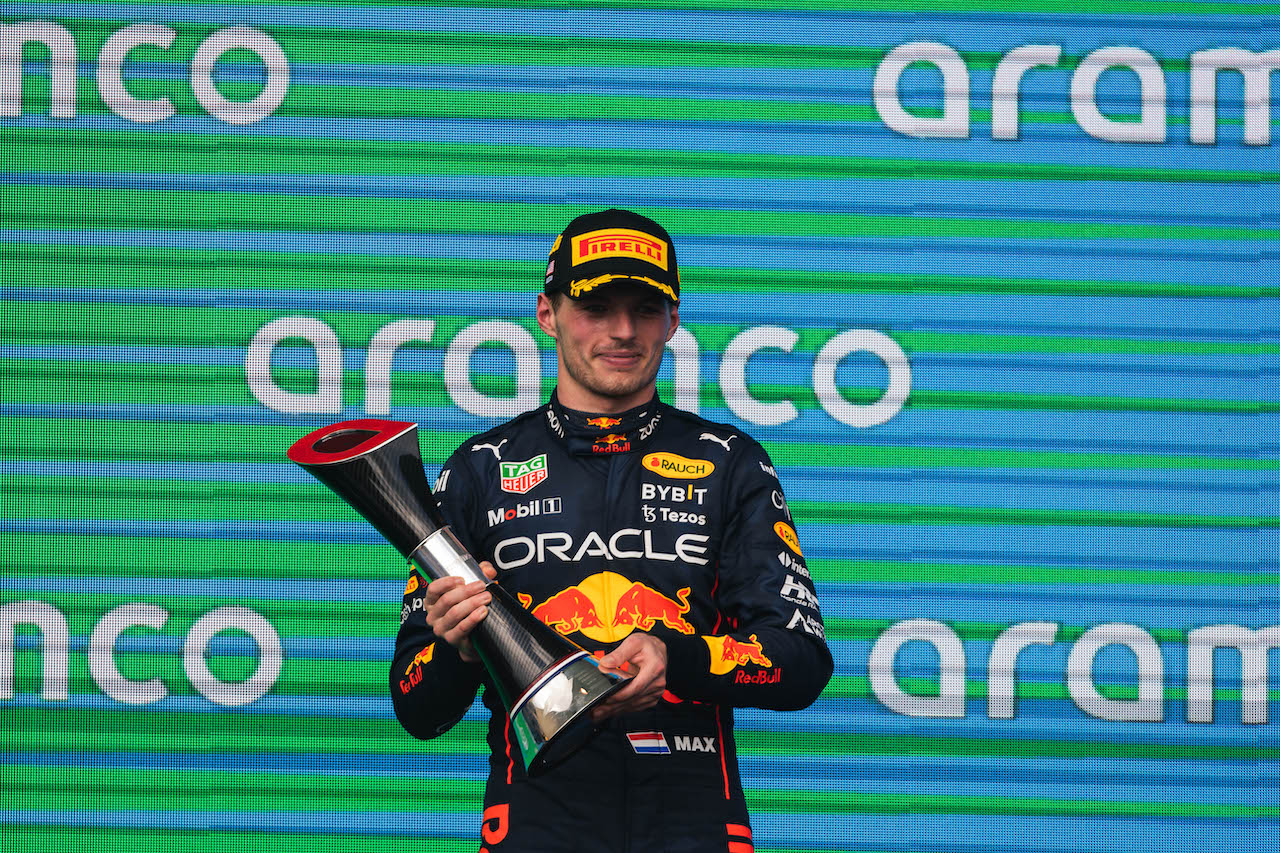 GP STATI UNITI, Gara winner Max Verstappen (NLD) Red Bull Racing celebrates on the podium.
23.10.2022. Formula 1 World Championship, Rd 19, United States Grand Prix, Austin, Texas, USA, Gara Day.
- www.xpbimages.com, EMail: requests@xpbimages.com © Copyright: Bearne / XPB Images