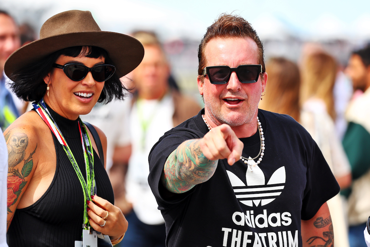 GP STATI UNITI, Tre Cool (USA) Green Day Drummer on the grid.
23.10.2022. Formula 1 World Championship, Rd 19, United States Grand Prix, Austin, Texas, USA, Gara Day.
- www.xpbimages.com, EMail: requests@xpbimages.com © Copyright: Batchelor / XPB Images