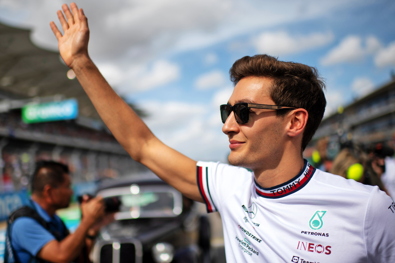 GP STATI UNITI, George Russell (GBR) Mercedes AMG F1 on the drivers parade.
23.10.2022. Formula 1 World Championship, Rd 19, United States Grand Prix, Austin, Texas, USA, Gara Day.
- www.xpbimages.com, EMail: requests@xpbimages.com © Copyright: Price / XPB Images