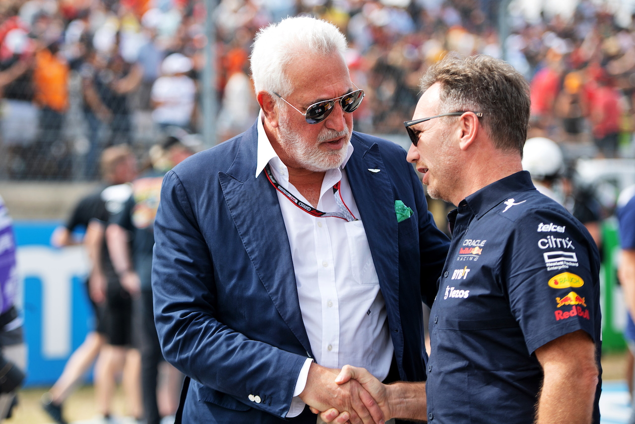 GP STATI UNITI, (L to R): Lawrence Stroll (CDN) Aston Martin F1 Team Investor with Christian Horner (GBR) Red Bull Racing Team Principal on the grid.
23.10.2022. Formula 1 World Championship, Rd 19, United States Grand Prix, Austin, Texas, USA, Gara Day.
- www.xpbimages.com, EMail: requests@xpbimages.com © Copyright: Price / XPB Images