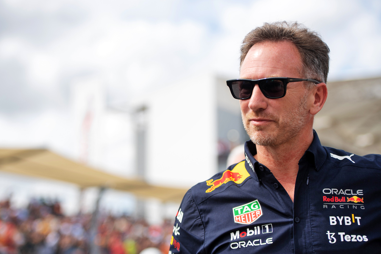 GP STATI UNITI, Christian Horner (GBR) Red Bull Racing Team Principal on the grid.
23.10.2022. Formula 1 World Championship, Rd 19, United States Grand Prix, Austin, Texas, USA, Gara Day.
- www.xpbimages.com, EMail: requests@xpbimages.com © Copyright: Price / XPB Images