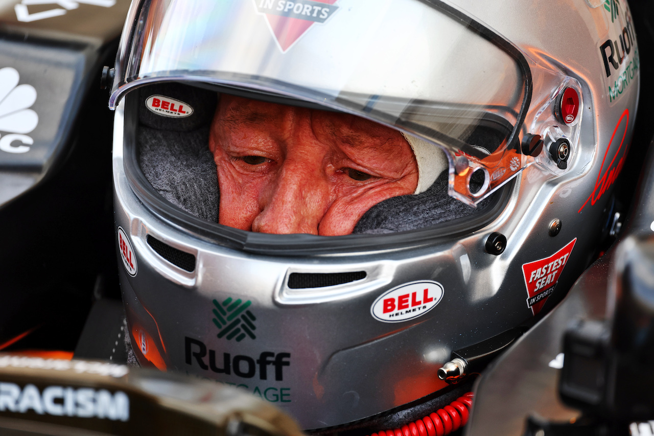 GP STATI UNITI, Mario Andretti (USA) in the 2013 McLaren MP4-28. 
23.10.2022. Formula 1 World Championship, Rd 19, United States Grand Prix, Austin, Texas, USA, Gara Day.
- www.xpbimages.com, EMail: requests@xpbimages.com © Copyright: Batchelor / XPB Images