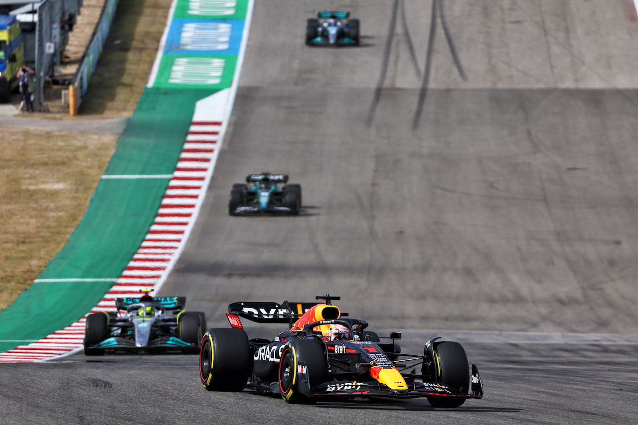 GP STATI UNITI, Max Verstappen (NLD) Red Bull Racing RB18.
23.10.2022. Formula 1 World Championship, Rd 19, United States Grand Prix, Austin, Texas, USA, Gara Day.
- www.xpbimages.com, EMail: requests@xpbimages.com © Copyright: Batchelor / XPB Images