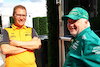GP STATI UNITI, (L to R): Andreas Seidl, McLaren Managing Director with Norbert Vettel (GER).
23.10.2022. Formula 1 World Championship, Rd 19, United States Grand Prix, Austin, Texas, USA, Gara Day.
- www.xpbimages.com, EMail: requests@xpbimages.com © Copyright: Batchelor / XPB Images