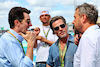 GP STATI UNITI, (L to R): Joseph Kosinski (USA) Filmmaker with Brad Pitt (USA) Actor on the grid.
23.10.2022. Formula 1 World Championship, Rd 19, United States Grand Prix, Austin, Texas, USA, Gara Day.
- www.xpbimages.com, EMail: requests@xpbimages.com © Copyright: Batchelor / XPB Images