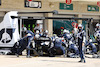 GP STATI UNITI, Yuki Tsunoda (JPN) AlphaTauri AT03 pit stop.
23.10.2022. Formula 1 World Championship, Rd 19, United States Grand Prix, Austin, Texas, USA, Gara Day.
- www.xpbimages.com, EMail: requests@xpbimages.com ¬© Copyright: Batchelor / XPB Images