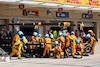 GP STATI UNITI, Lando Norris (GBR) McLaren MCL36 pit stop.
23.10.2022. Formula 1 World Championship, Rd 19, United States Grand Prix, Austin, Texas, USA, Gara Day.
- www.xpbimages.com, EMail: requests@xpbimages.com ¬© Copyright: Batchelor / XPB Images