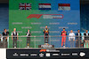 GP STATI UNITI, The podium (L to R): Dr Helmut Marko (AUT) Red Bull Motorsport Consultant; Lewis Hamilton (GBR) Mercedes AMG F1, second; Max Verstappen (NLD) Red Bull Racing, vincitore; Charles Leclerc (MON) Ferrari, third.
23.10.2022. Formula 1 World Championship, Rd 19, United States Grand Prix, Austin, Texas, USA, Gara Day.
- www.xpbimages.com, EMail: requests@xpbimages.com © Copyright: Bearne / XPB Images