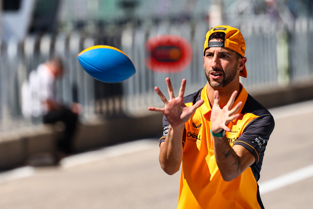 GP STATI UNITI, Daniel Ricciardo (AUS), McLaren F1 Team 
20.10.2022. Formula 1 World Championship, Rd 19, United States Grand Prix, Austin, Texas, USA, Preparation Day.
- www.xpbimages.com, EMail: requests@xpbimages.com ¬© Copyright: Charniaux / XPB Images