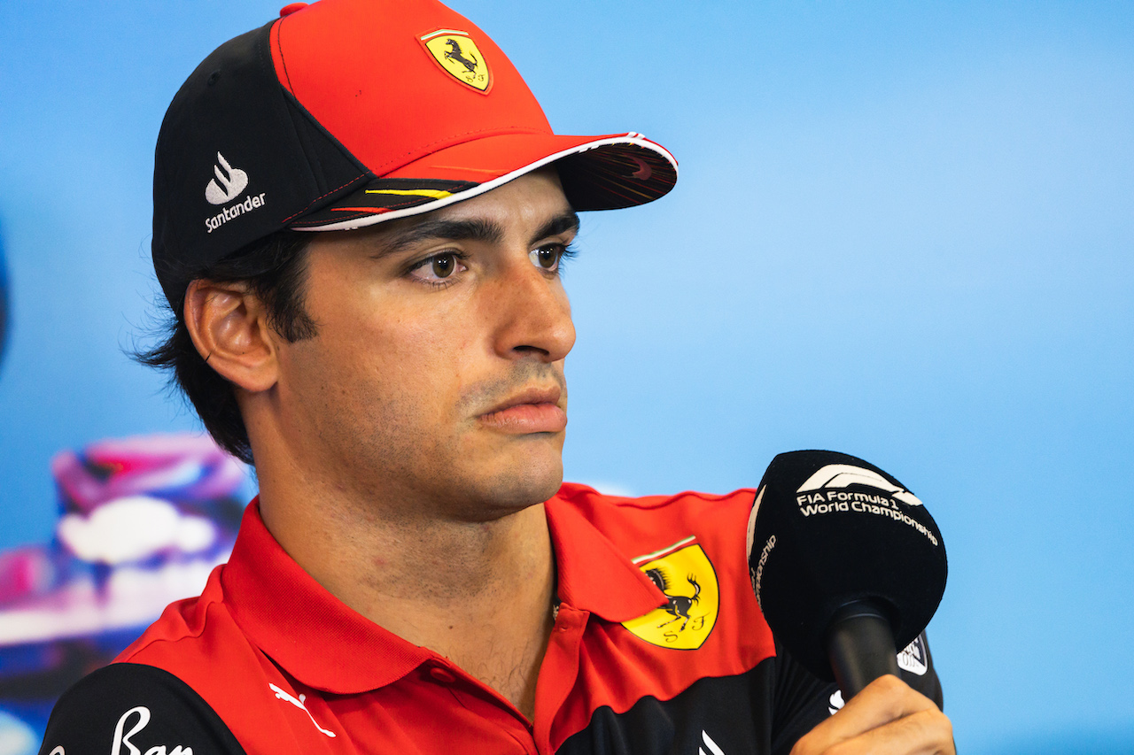 GP STATI UNITI, Carlos Sainz Jr (ESP) Ferrari in the FIA Press Conference.
20.10.2022. Formula 1 World Championship, Rd 19, United States Grand Prix, Austin, Texas, USA, Preparation Day.
- www.xpbimages.com, EMail: requests@xpbimages.com © Copyright: Bearne / XPB Images