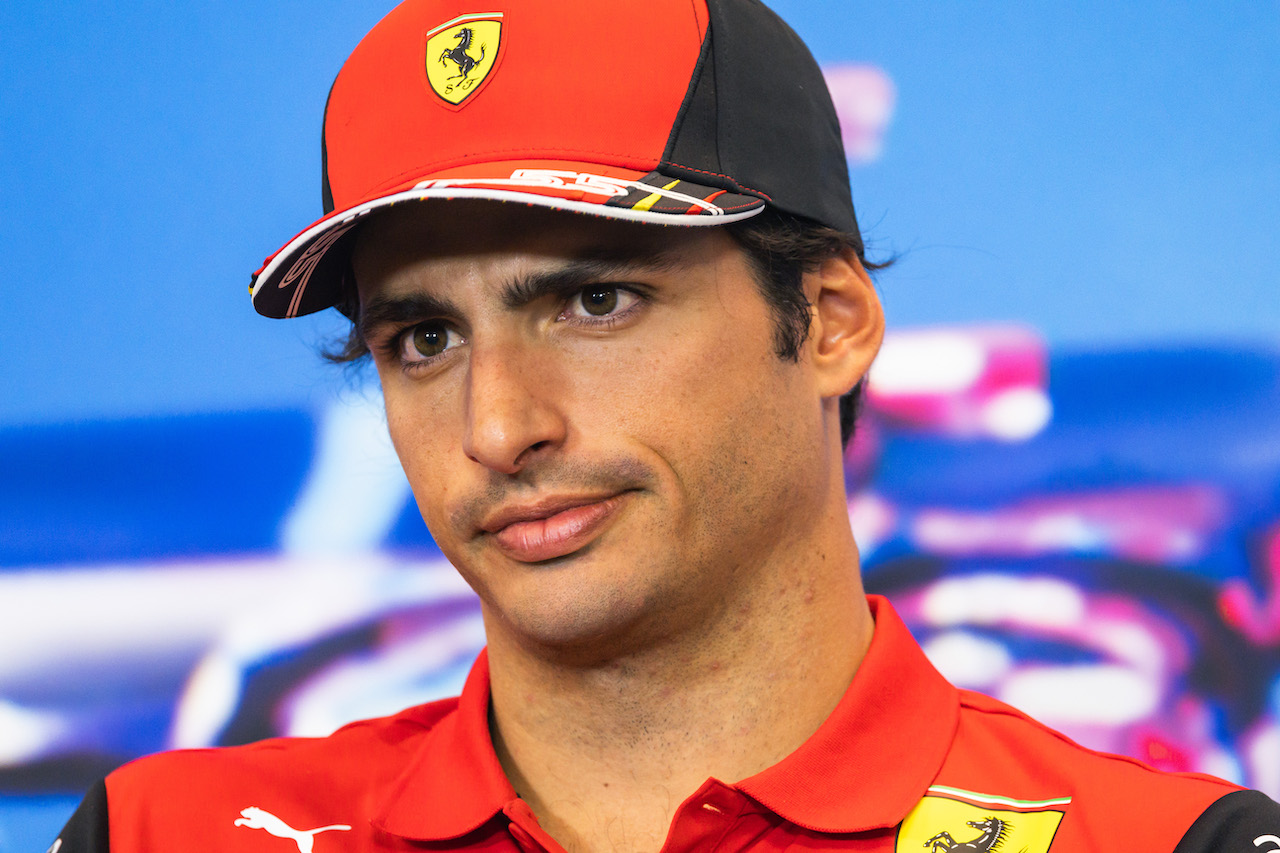 GP STATI UNITI, Carlos Sainz Jr (ESP) Ferrari in the FIA Press Conference.
20.10.2022. Formula 1 World Championship, Rd 19, United States Grand Prix, Austin, Texas, USA, Preparation Day.
- www.xpbimages.com, EMail: requests@xpbimages.com © Copyright: Bearne / XPB Images