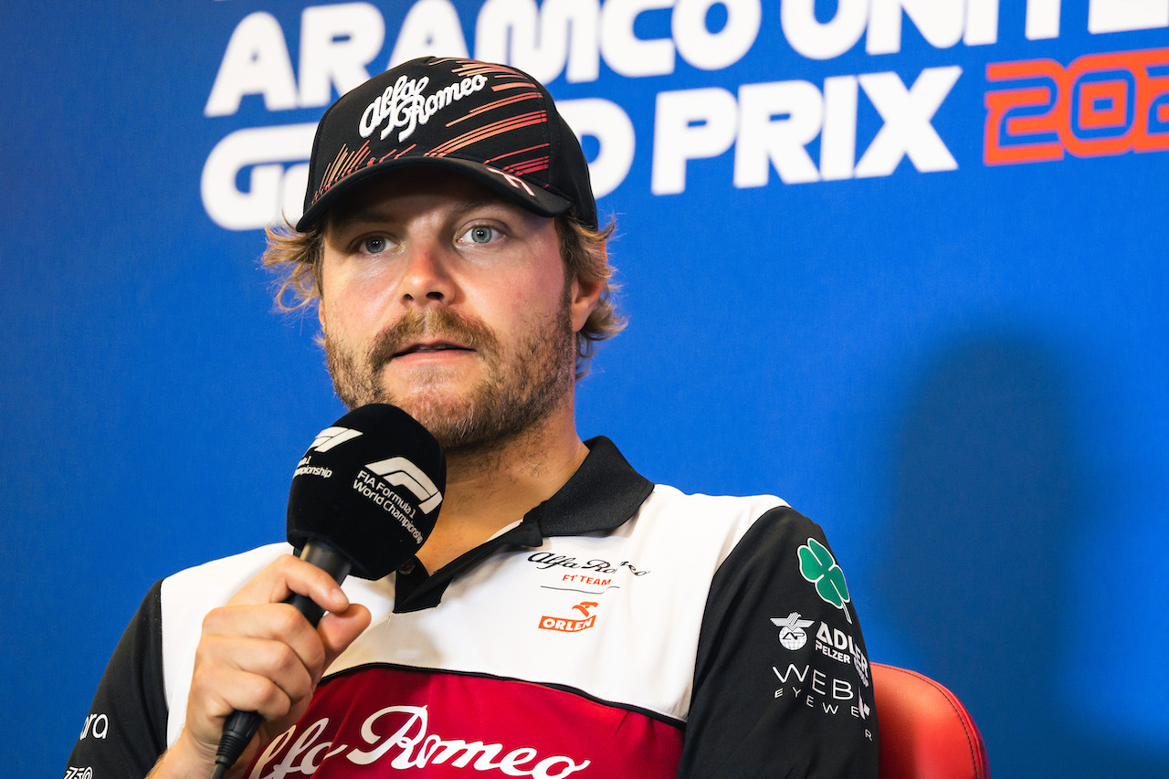 GP STATI UNITI, Valtteri Bottas (FIN) Alfa Romeo F1 Team in the FIA Press Conference.
20.10.2022. Formula 1 World Championship, Rd 19, United States Grand Prix, Austin, Texas, USA, Preparation Day.
- www.xpbimages.com, EMail: requests@xpbimages.com © Copyright: Bearne / XPB Images