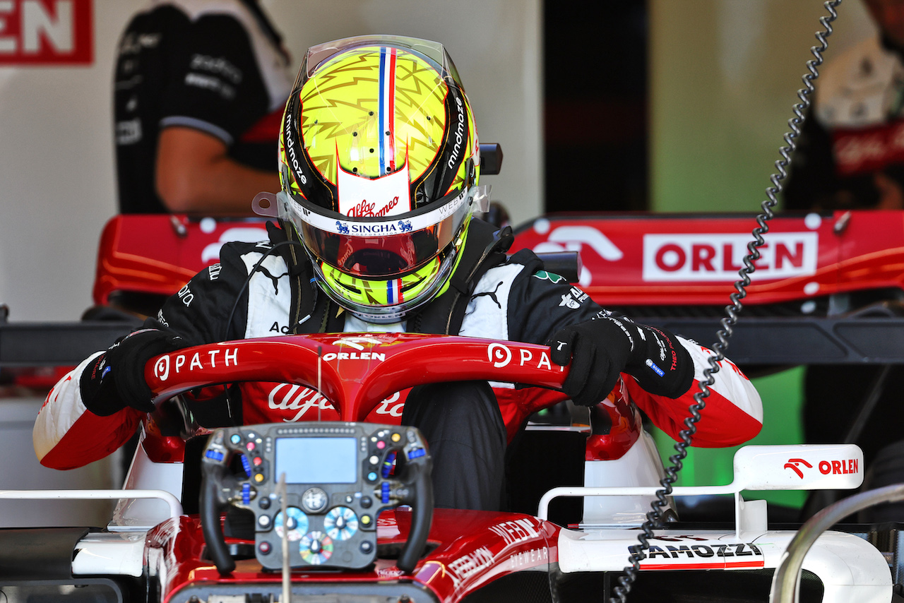 GP STATI UNITI, Theo Pourchaire (FRA) Alfa Romeo F1 Team C42 Test Driver.
20.10.2022. Formula 1 World Championship, Rd 19, United States Grand Prix, Austin, Texas, USA, Preparation Day.
- www.xpbimages.com, EMail: requests@xpbimages.com © Copyright: Batchelor / XPB Images
