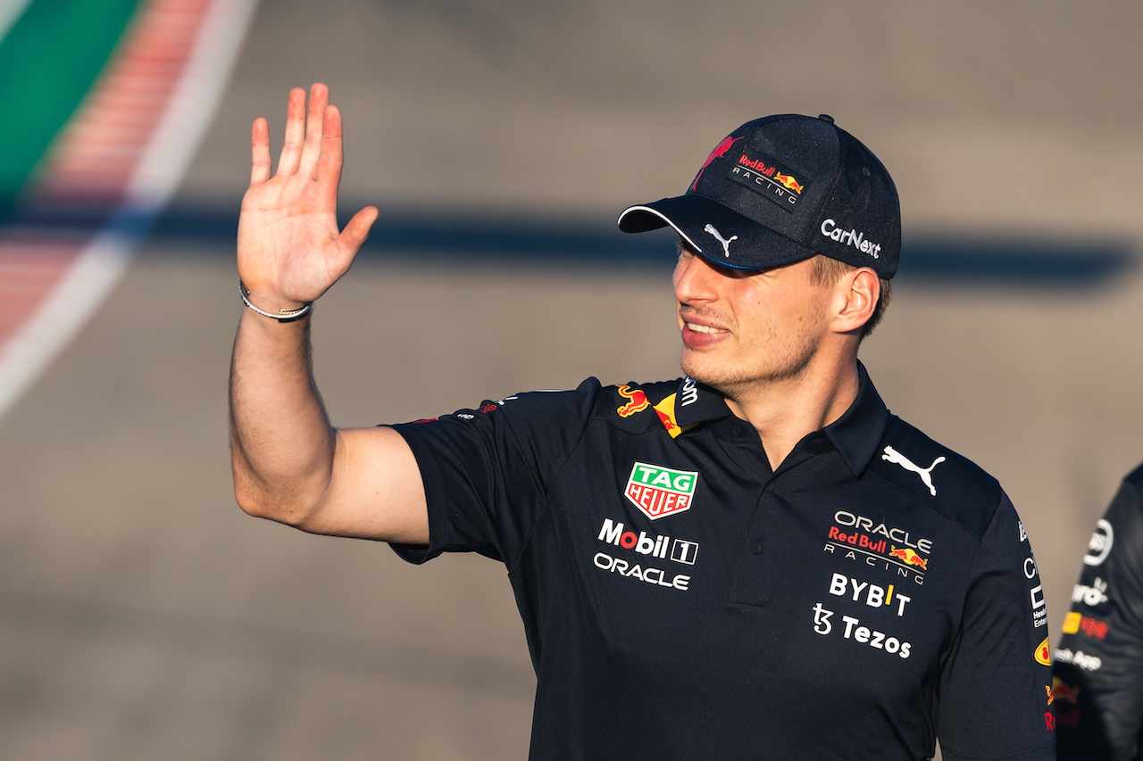 GP STATI UNITI, Max Verstappen (NLD) Red Bull Racing walks the circuit.
20.10.2022. Formula 1 World Championship, Rd 19, United States Grand Prix, Austin, Texas, USA, Preparation Day.
- www.xpbimages.com, EMail: requests@xpbimages.com © Copyright: Bearne / XPB Images