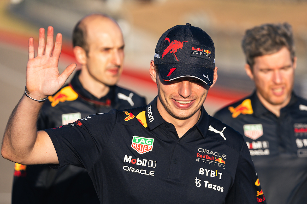 GP STATI UNITI, Max Verstappen (NLD) Red Bull Racing walks the circuit.
20.10.2022. Formula 1 World Championship, Rd 19, United States Grand Prix, Austin, Texas, USA, Preparation Day.
- www.xpbimages.com, EMail: requests@xpbimages.com © Copyright: Bearne / XPB Images