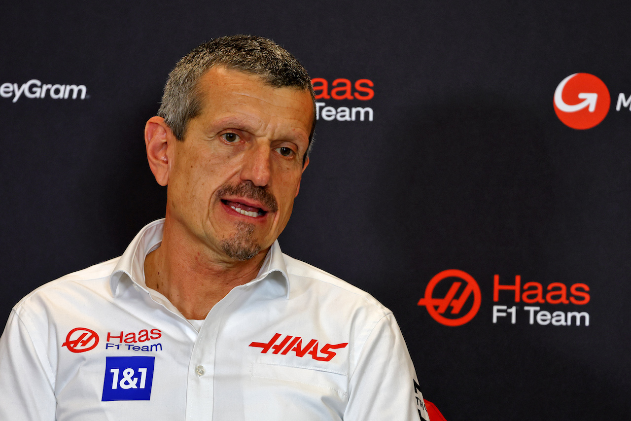 GP STATI UNITI, Guenther Steiner (ITA) Haas F1 Team Prinicipal - MoneyGram announced as title sponsor of Haas F1 Team.
20.10.2022. Formula 1 World Championship, Rd 19, United States Grand Prix, Austin, Texas, USA, Preparation Day.
- www.xpbimages.com, EMail: requests@xpbimages.com © Copyright: Batchelor / XPB Images