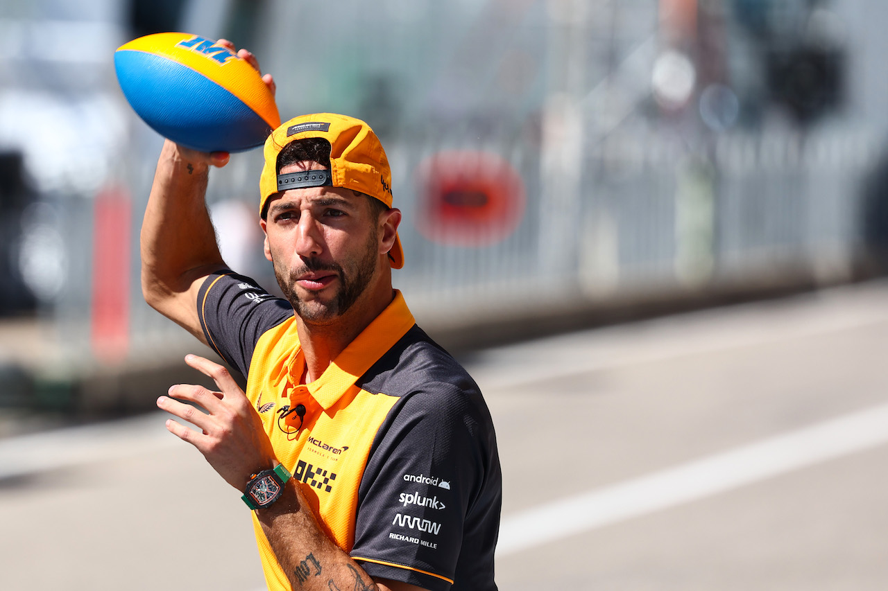 GP STATI UNITI, Daniel Ricciardo (AUS), McLaren F1 Team 
20.10.2022. Formula 1 World Championship, Rd 19, United States Grand Prix, Austin, Texas, USA, Preparation Day.
- www.xpbimages.com, EMail: requests@xpbimages.com ¬© Copyright: Charniaux / XPB Images