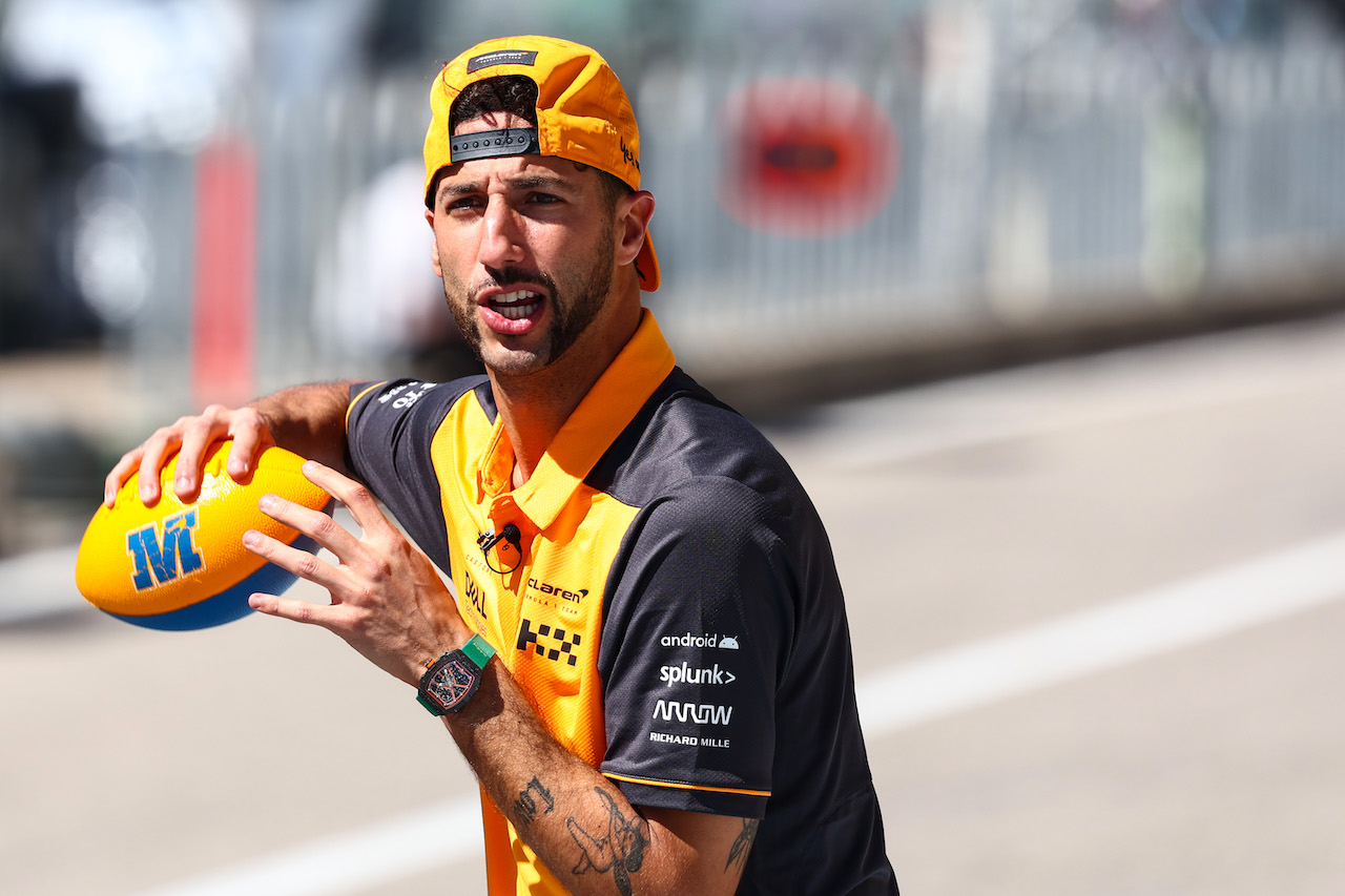 GP STATI UNITI, Daniel Ricciardo (AUS), McLaren F1 Team 
20.10.2022. Formula 1 World Championship, Rd 19, United States Grand Prix, Austin, Texas, USA, Preparation Day.
- www.xpbimages.com, EMail: requests@xpbimages.com ¬© Copyright: Charniaux / XPB Images