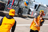 GP STATI UNITI, Daniel Ricciardo (AUS), McLaren F1 Team e Lando Norris (GBR), McLaren F1 Team 
20.10.2022. Formula 1 World Championship, Rd 19, United States Grand Prix, Austin, Texas, USA, Preparation Day.
- www.xpbimages.com, EMail: requests@xpbimages.com © Copyright: Charniaux / XPB Images