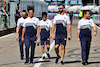 GP STATI UNITI, Yuki Tsunoda (JPN) AlphaTauri walks the circuit with the team.
20.10.2022. Formula 1 World Championship, Rd 19, United States Grand Prix, Austin, Texas, USA, Preparation Day.
- www.xpbimages.com, EMail: requests@xpbimages.com © Copyright: Batchelor / XPB Images