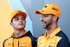 GP STATI UNITI, (L to R): Lando Norris (GBR) McLaren e team mate Daniel Ricciardo (AUS) McLaren.
20.10.2022. Formula 1 World Championship, Rd 19, United States Grand Prix, Austin, Texas, USA, Preparation Day.
 - www.xpbimages.com, EMail: requests@xpbimages.com © Copyright: Coates / XPB Images