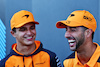 GP STATI UNITI, (L to R): Lando Norris (GBR) McLaren e team mate Daniel Ricciardo (AUS) McLaren.
20.10.2022. Formula 1 World Championship, Rd 19, United States Grand Prix, Austin, Texas, USA, Preparation Day.
 - www.xpbimages.com, EMail: requests@xpbimages.com © Copyright: Coates / XPB Images