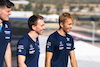 GP STATI UNITI, Alexander Albon (THA) Williams Racing walks the circuit with the team.
20.10.2022. Formula 1 World Championship, Rd 19, United States Grand Prix, Austin, Texas, USA, Preparation Day.
- www.xpbimages.com, EMail: requests@xpbimages.com © Copyright: Bearne / XPB Images