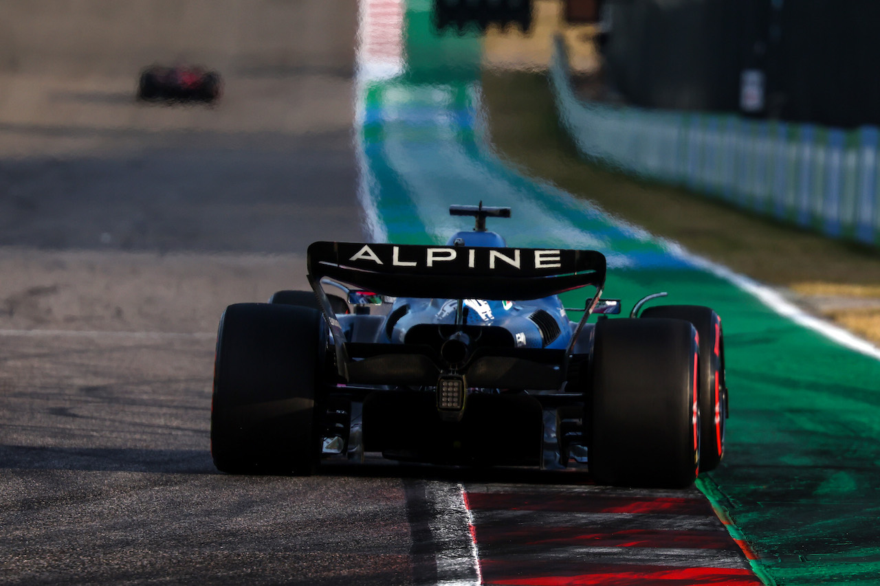 GP STATI UNITI, Fernando Alonso (ESP), Alpine F1 Team 
22.10.2022. Formula 1 World Championship, Rd 19, United States Grand Prix, Austin, Texas, USA, Qualifiche Day.
- www.xpbimages.com, EMail: requests@xpbimages.com ¬© Copyright: Charniaux / XPB Images